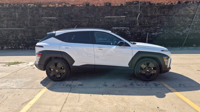 Used 2026 Hyundai Kona SEL Sport FWD image 8