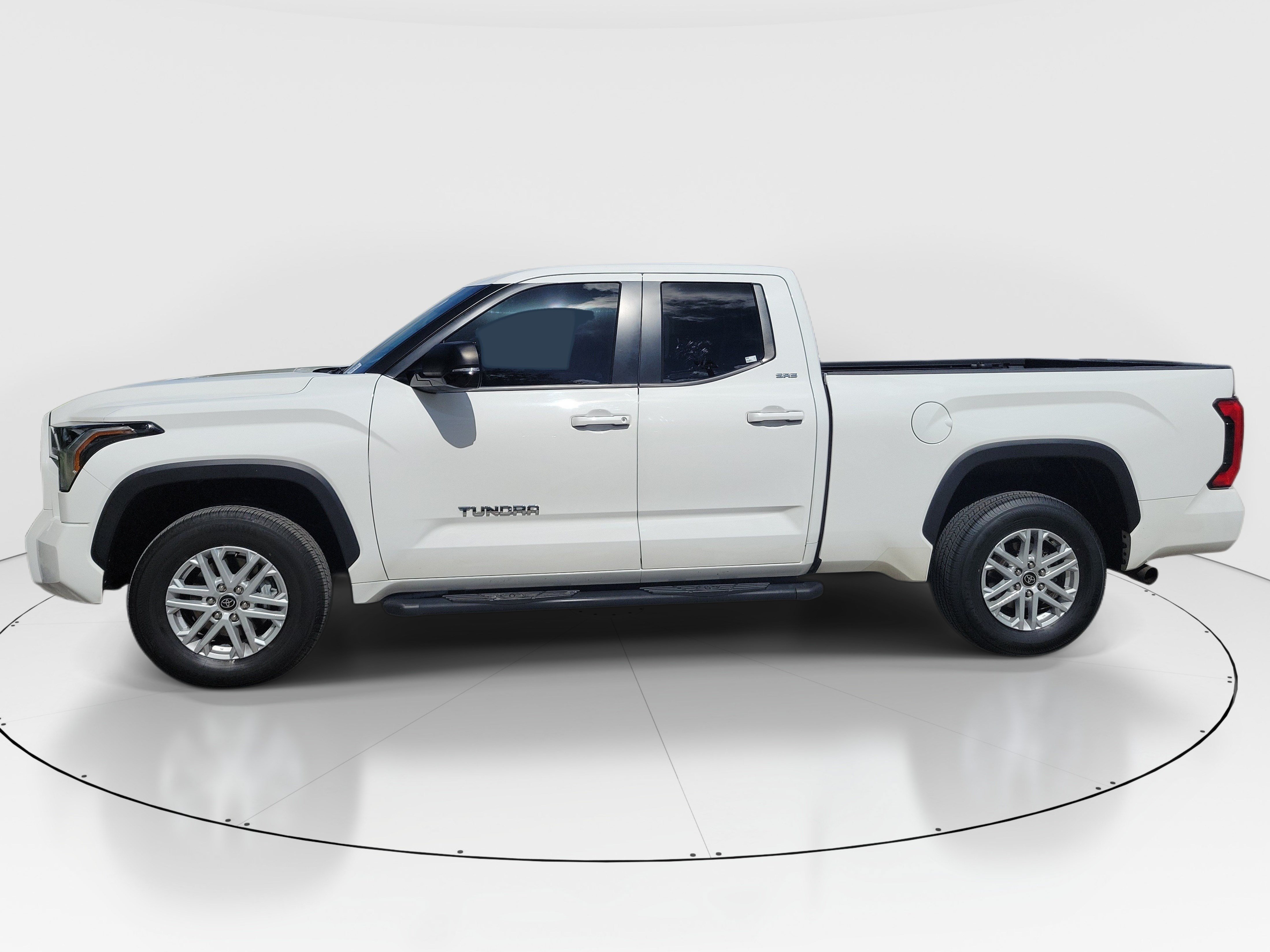 Used 2024 Toyota Tundra SR5 w/ SR5 Premium Package AWD/4WD image 4
