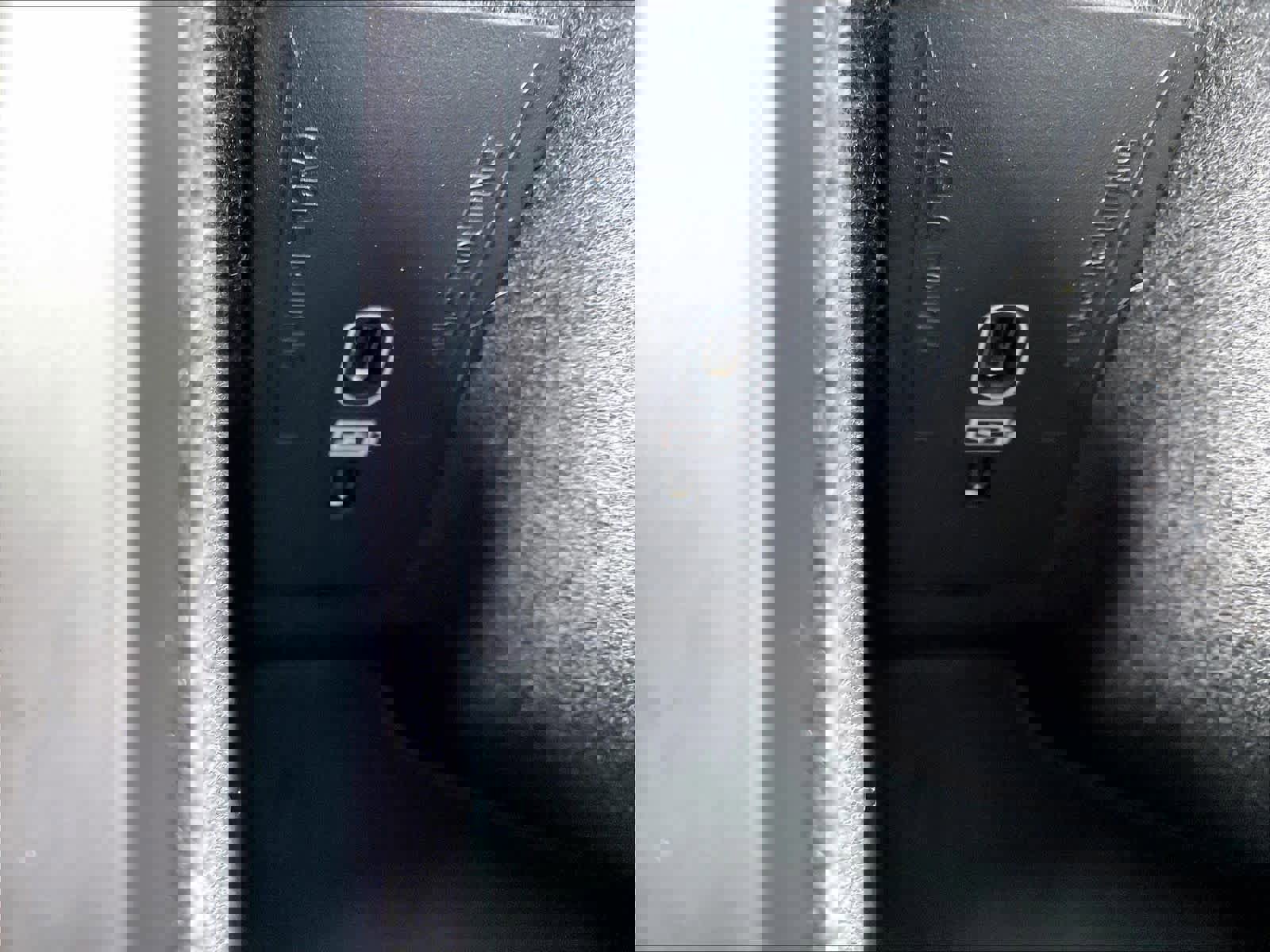 Used 2025 Volvo XC60 B5 Core image 36