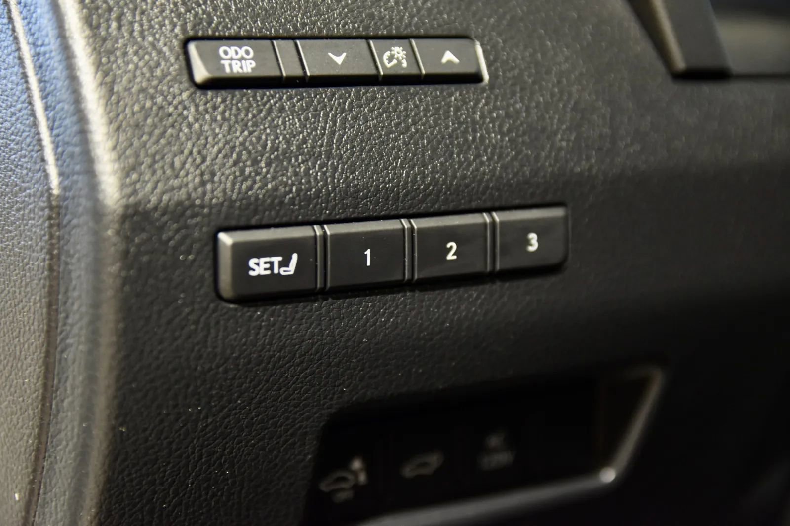 Used 2024 Lexus GX 550 w/ Accessory Package (Z1) image 14