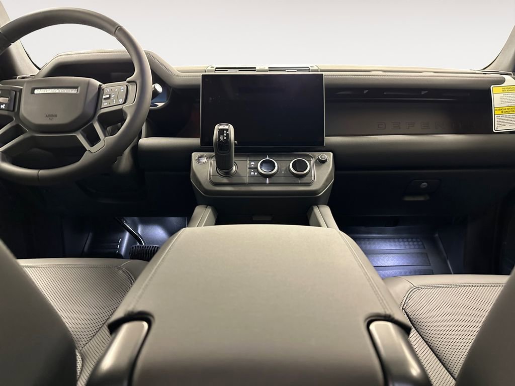 New 2026 Land Rover Defender 110 X-Dynamic SE image 11