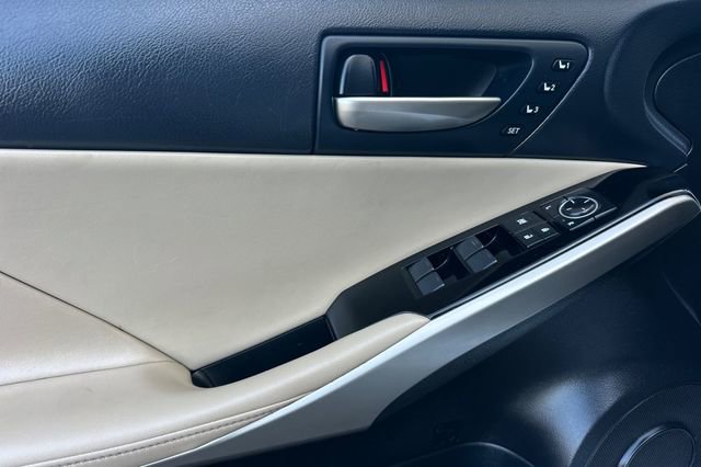 Used 2020 Lexus IS 300 w/ Navigation Package image 12