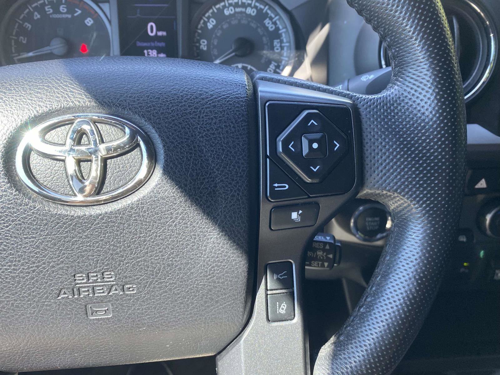 Used 2021 Toyota Tacoma TRD Sport image 4