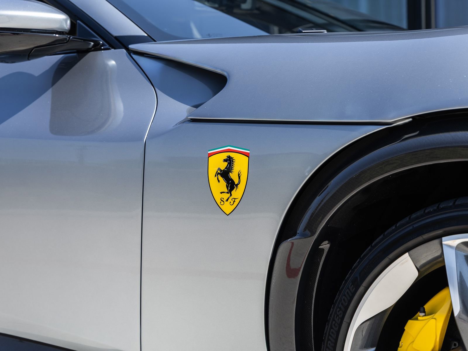 Used 2025 Ferrari Purosangue AWD/4WD image 23