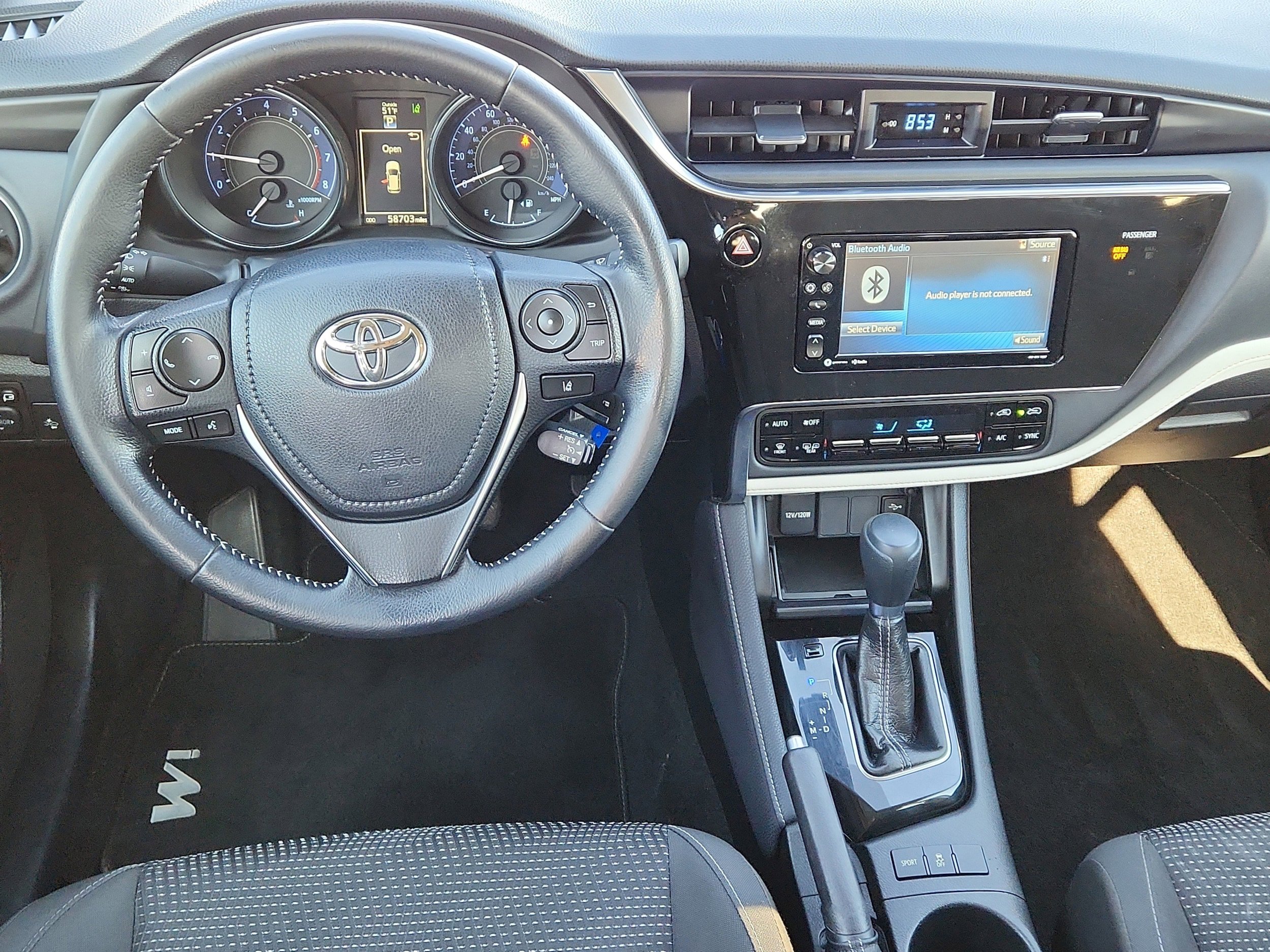 Used 2018 Toyota Corolla iM w/ Carpet Mat Package (TMS) FWD image 12