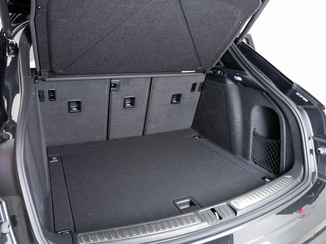 Used 2025 Porsche Macan image 28