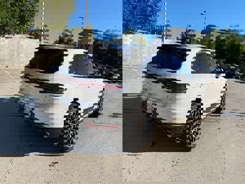 Used 2019 Porsche Macan image 13