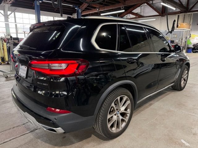 Used 2021 BMW X5 xDrive40i w/ Premium Package AWD/4WD image 4
