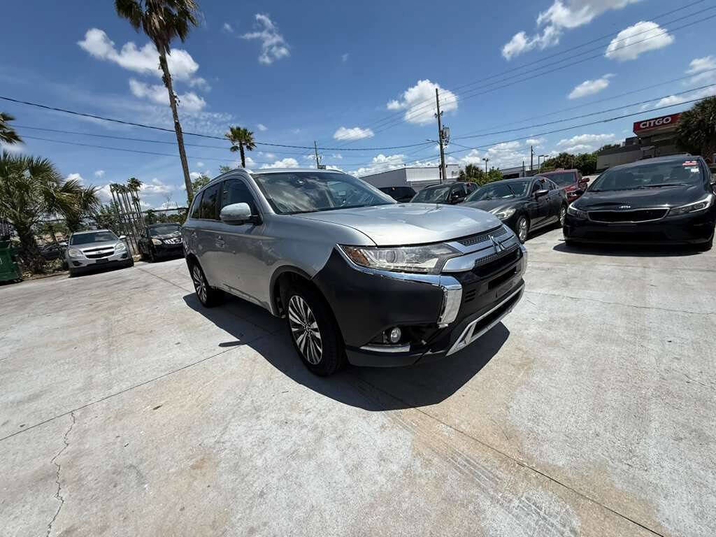 Used 2020 Mitsubishi Outlander SEL FWD image 3