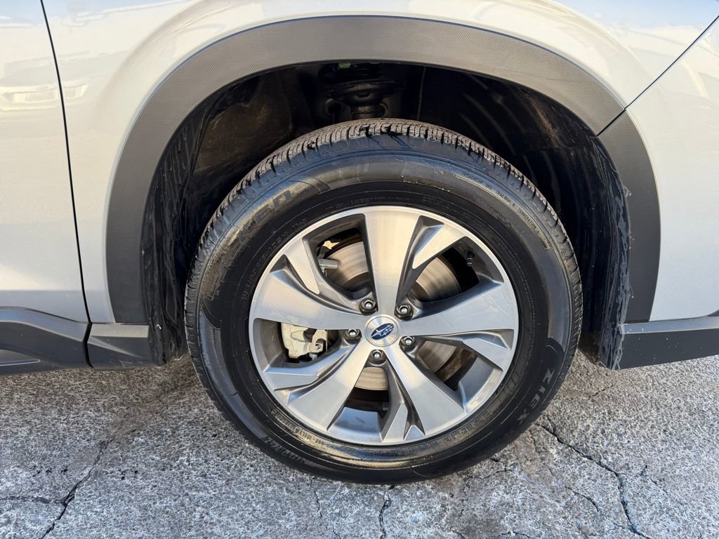 Used 2024 Subaru Ascent Premium w/ Convenience Package image 13