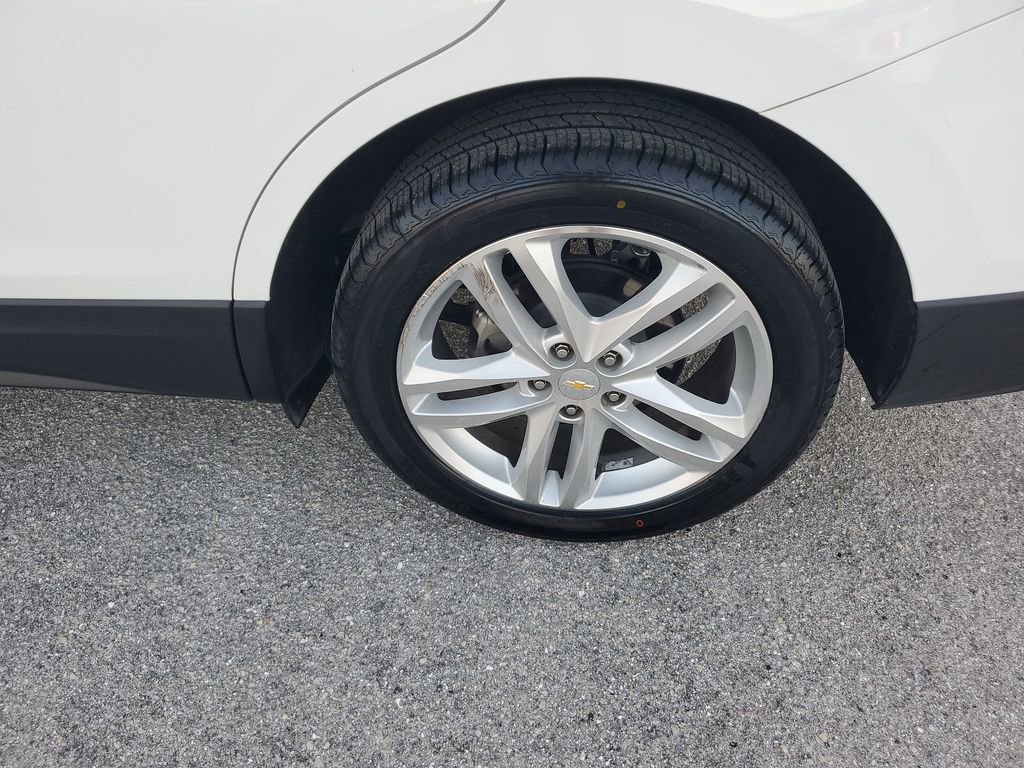 Used 2018 Chevrolet Equinox Premier image 20