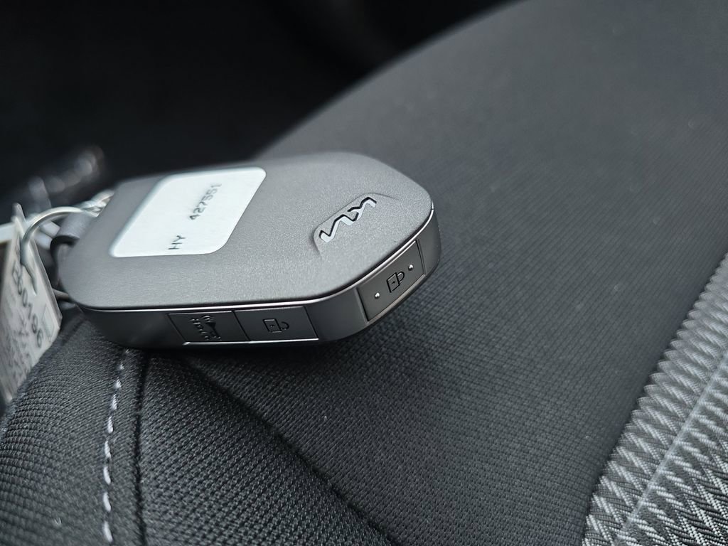 New 2026 Kia Sorento LX image 36