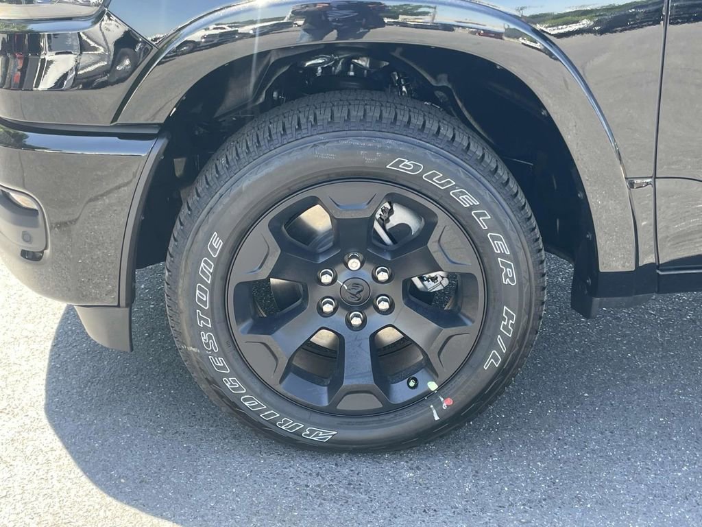New 2026 RAM 1500 4x4 Crew Cab image 11