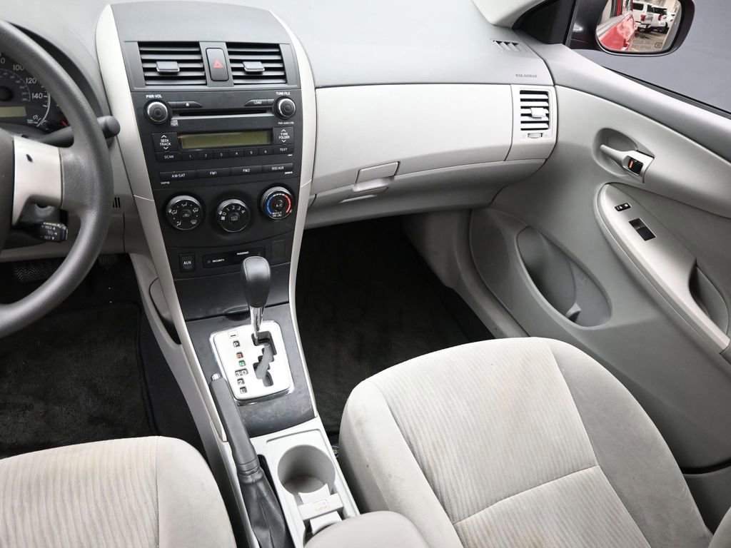 Used 2010 Toyota Corolla LE image 15