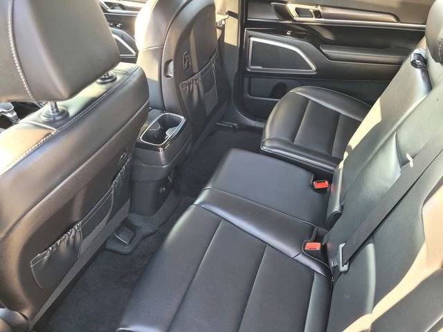 Used 2024 Kia Telluride LX image 8