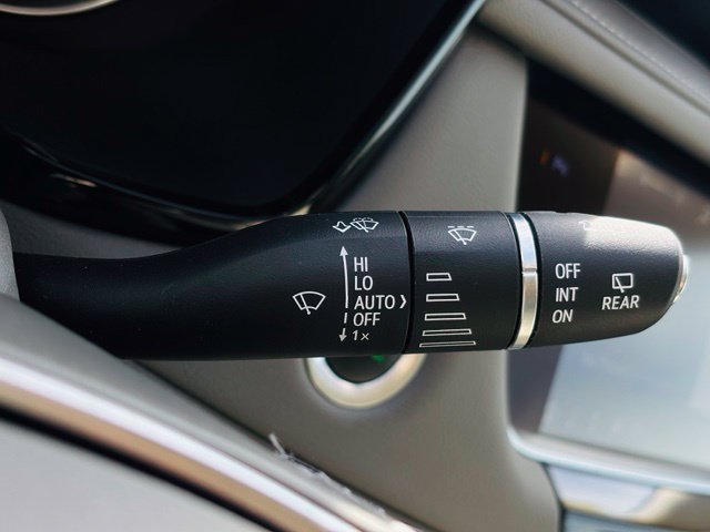 Used 2020 Cadillac XT5 Premium Luxury FWD image 56