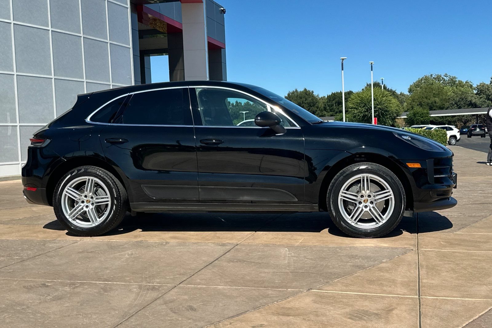 Used 2019 Porsche Macan S AWD/4WD video 3
