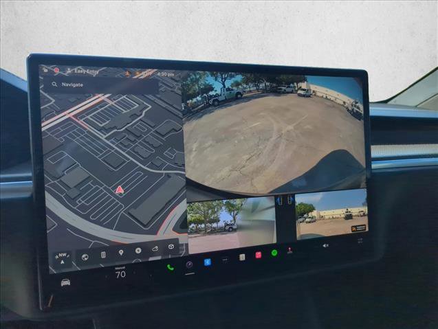 Used 2022 Tesla Model X Plaid image 10