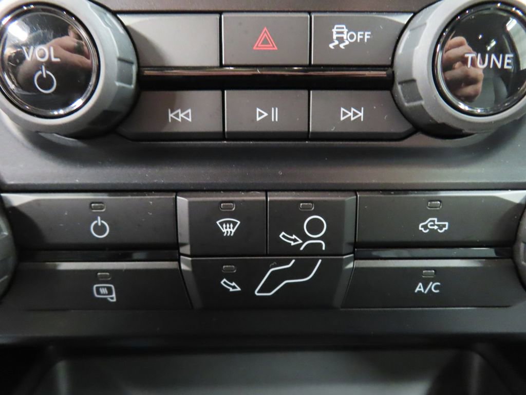 Used 2026 Ford F450 XLT w/ FX4 Off-Road Package AWD/4WD image 59