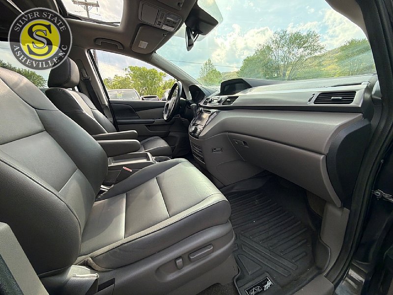 Used 2015 Honda Odyssey Touring image 18