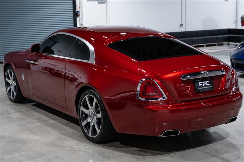 Used 2019 Rolls-Royce Wraith RWD image 4