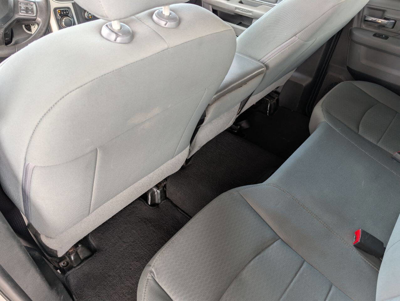 Used 2018 RAM 1500 Classic SLT image 17