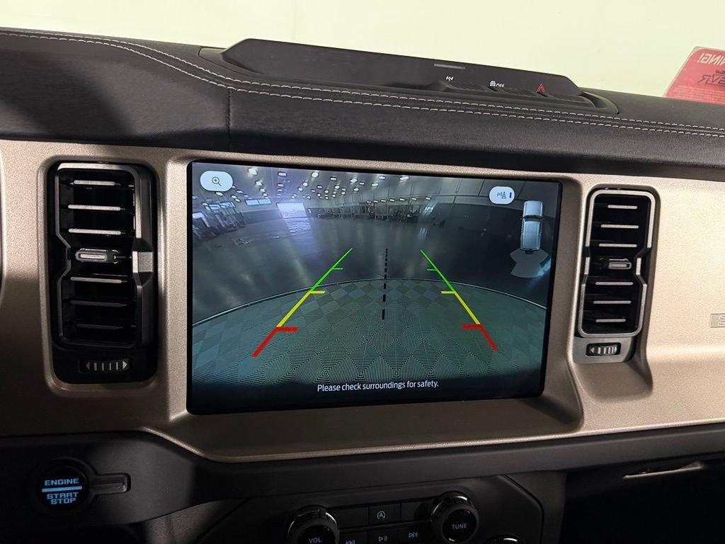 Used 2025 Ford Bronco Outer Banks AWD/4WD image 18