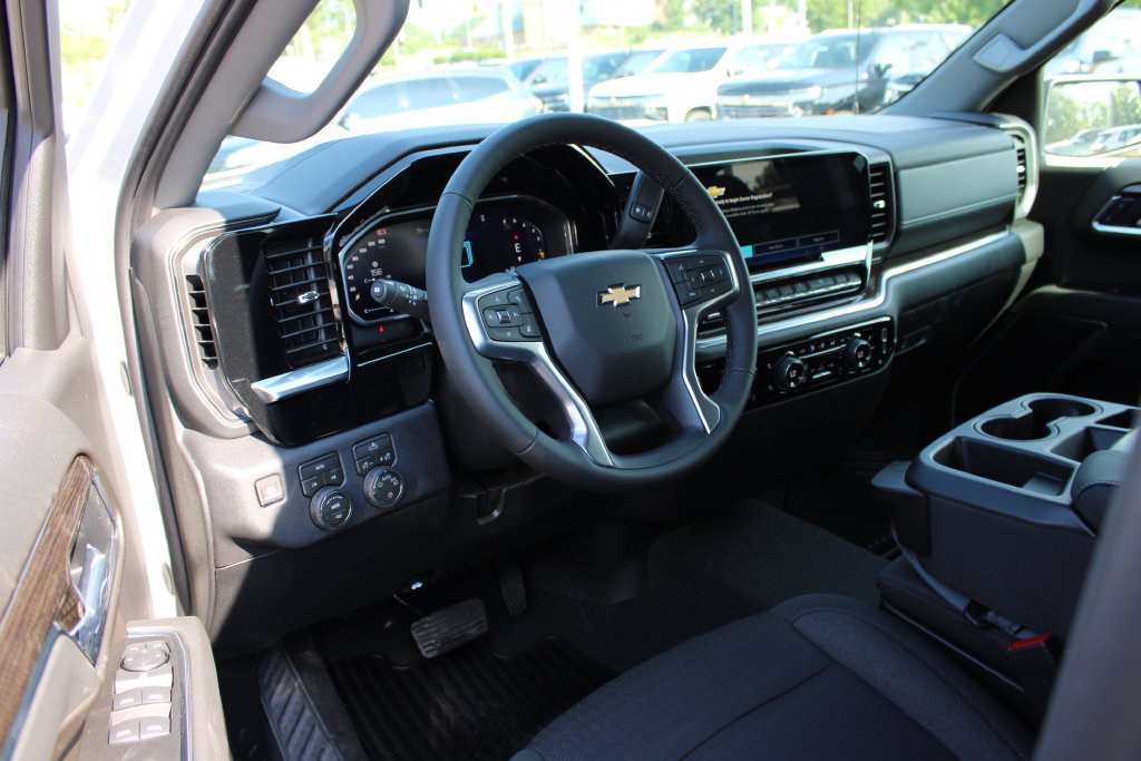 New 2026 Chevrolet Silverado 1500 LT AWD/4WD image 15