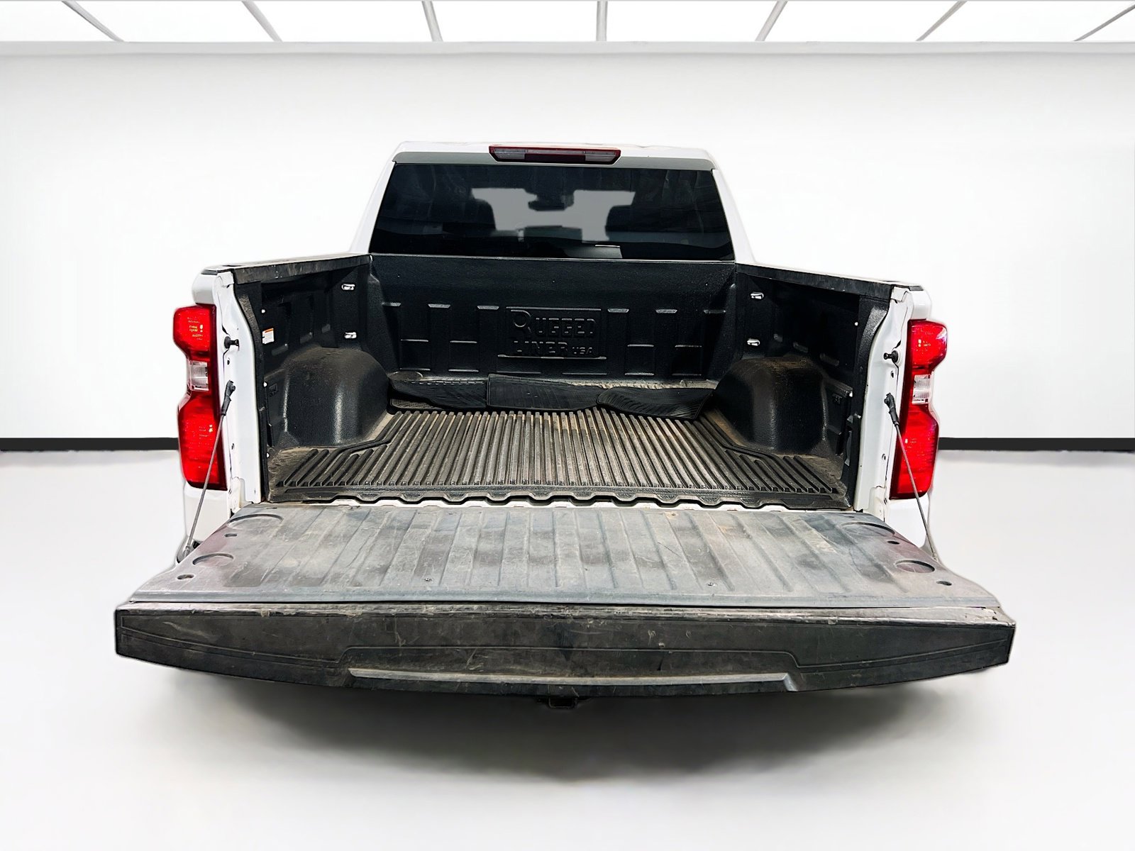 Used 2023 Chevrolet Silverado 1500 Custom image 18