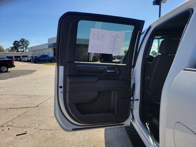 Used 2024 GMC Sierra 2500 AT4 w/ Technology Package image 28