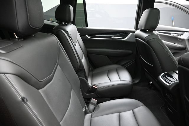 Used 2025 Cadillac XT6 Premium Luxury AWD/4WD image 32