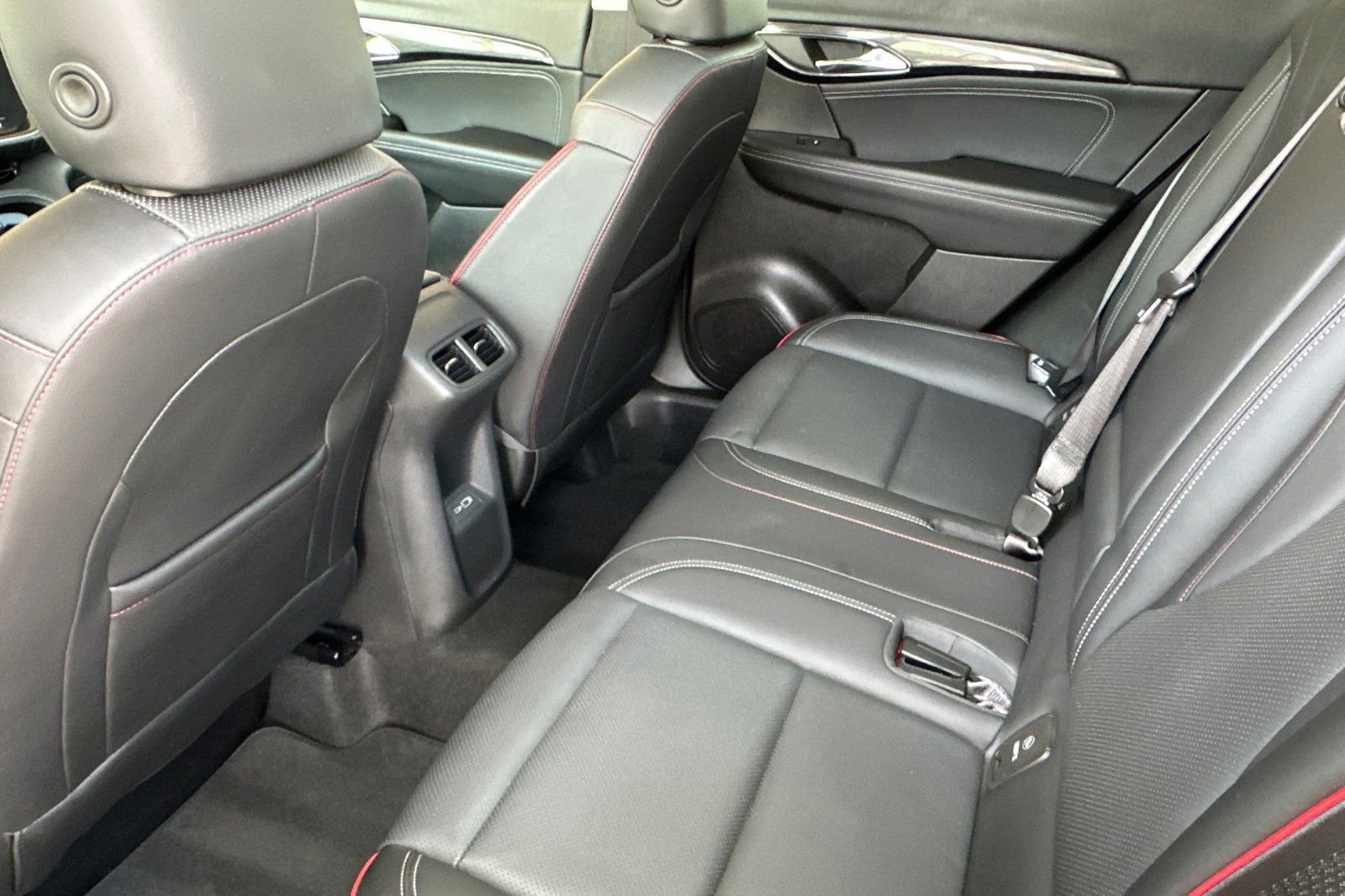 Certified 2023 Buick Envision Essence w/ Sport Touring Package image 13