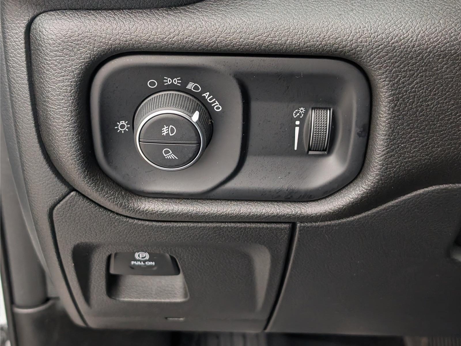 Used 2026 RAM 1500 Warlock AWD/4WD image 23