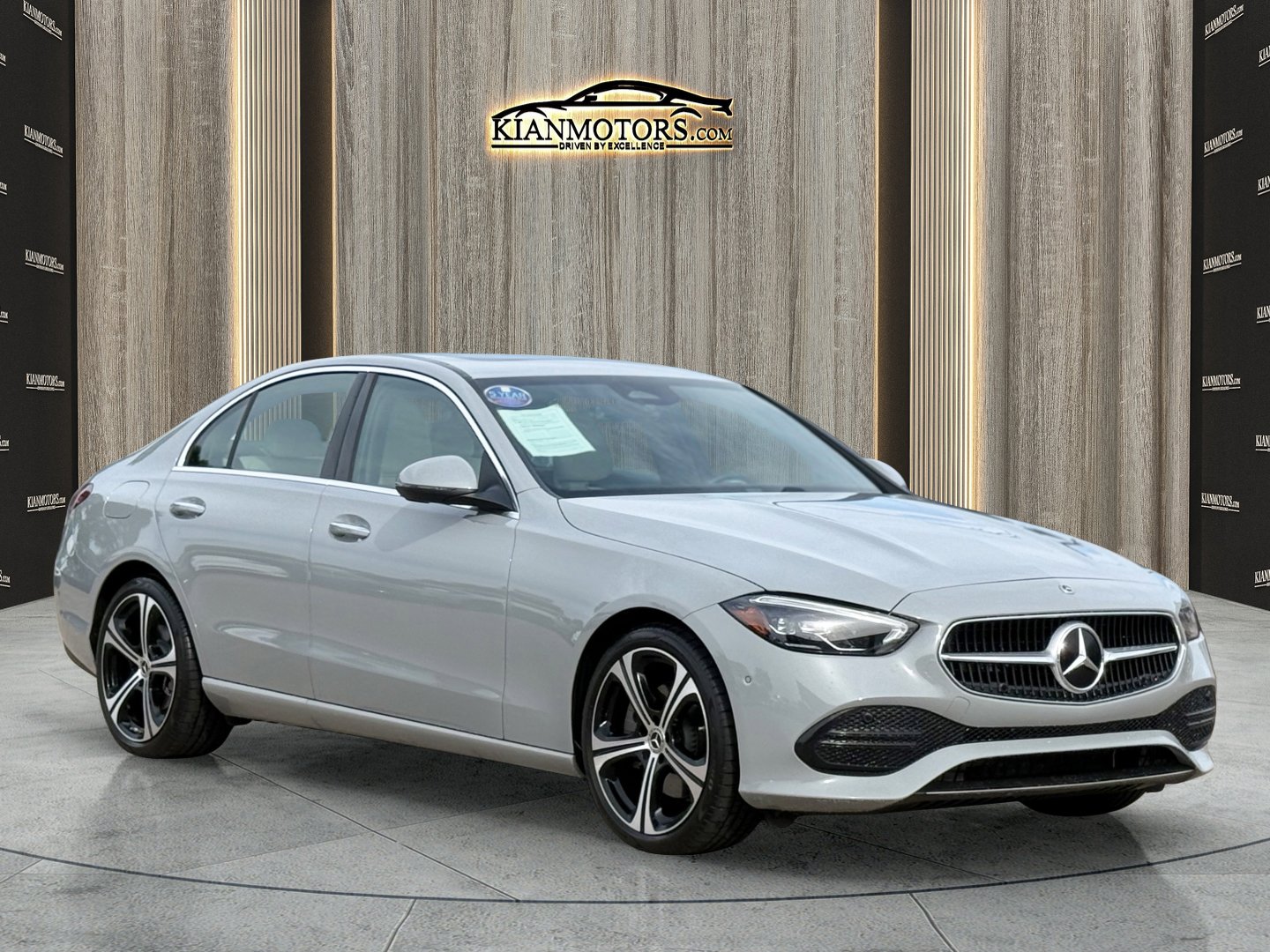 Used 2025 Mercedes-Benz C 300 Sedan image 1