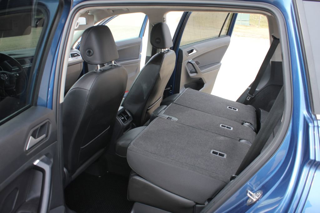 Used 2019 Volkswagen Tiguan SE image 39