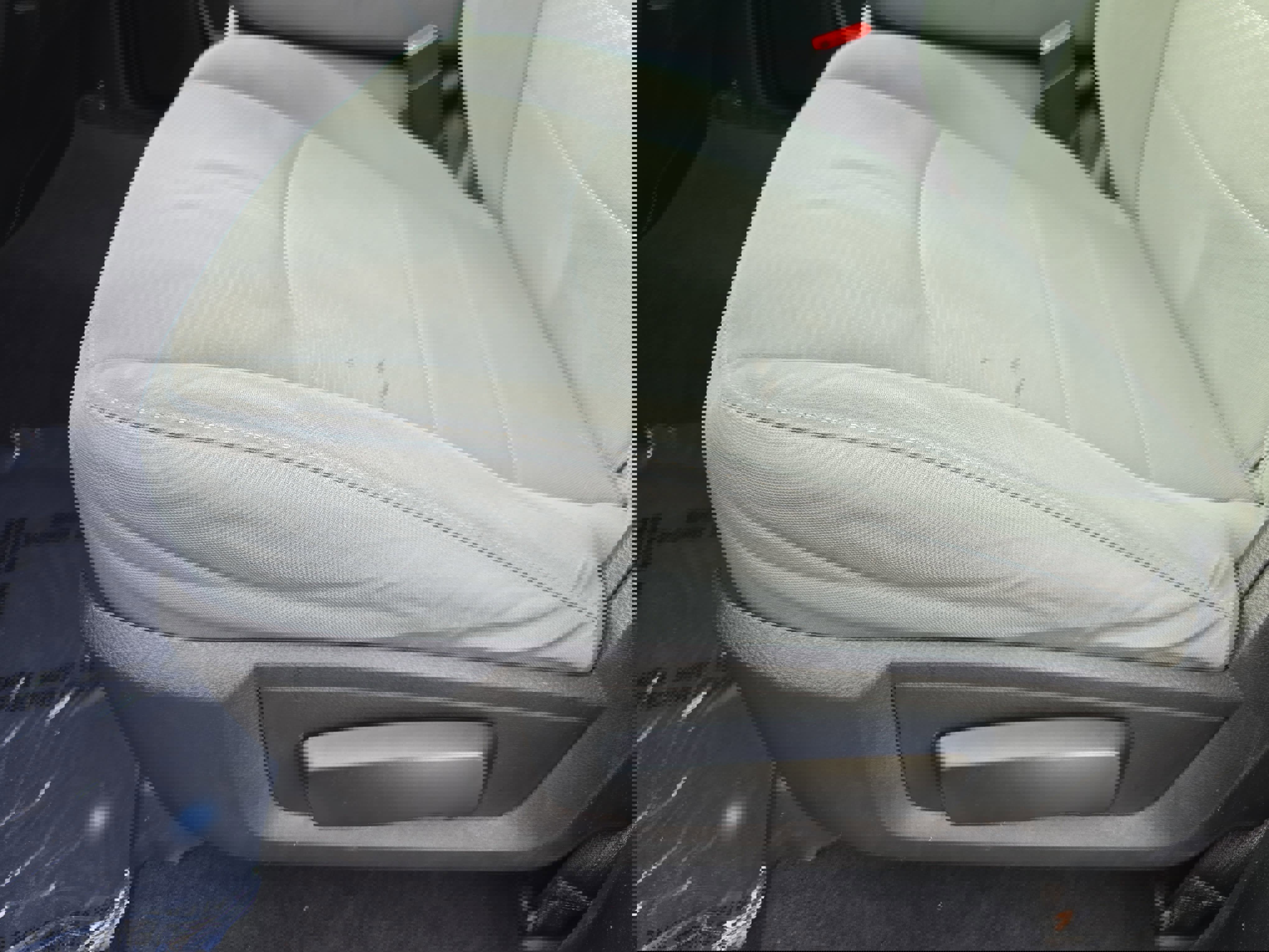 Used 2018 RAM 1500 Express w/ Express Value Package image 28