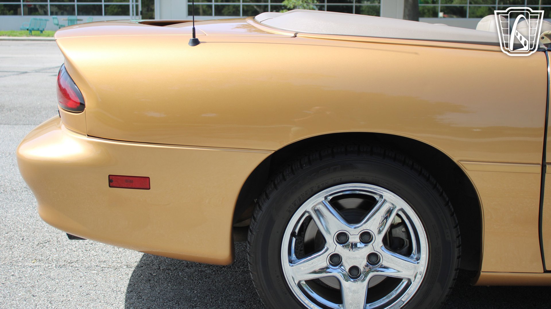 Used 1998 Chevrolet Camaro Z28 RWD image 30