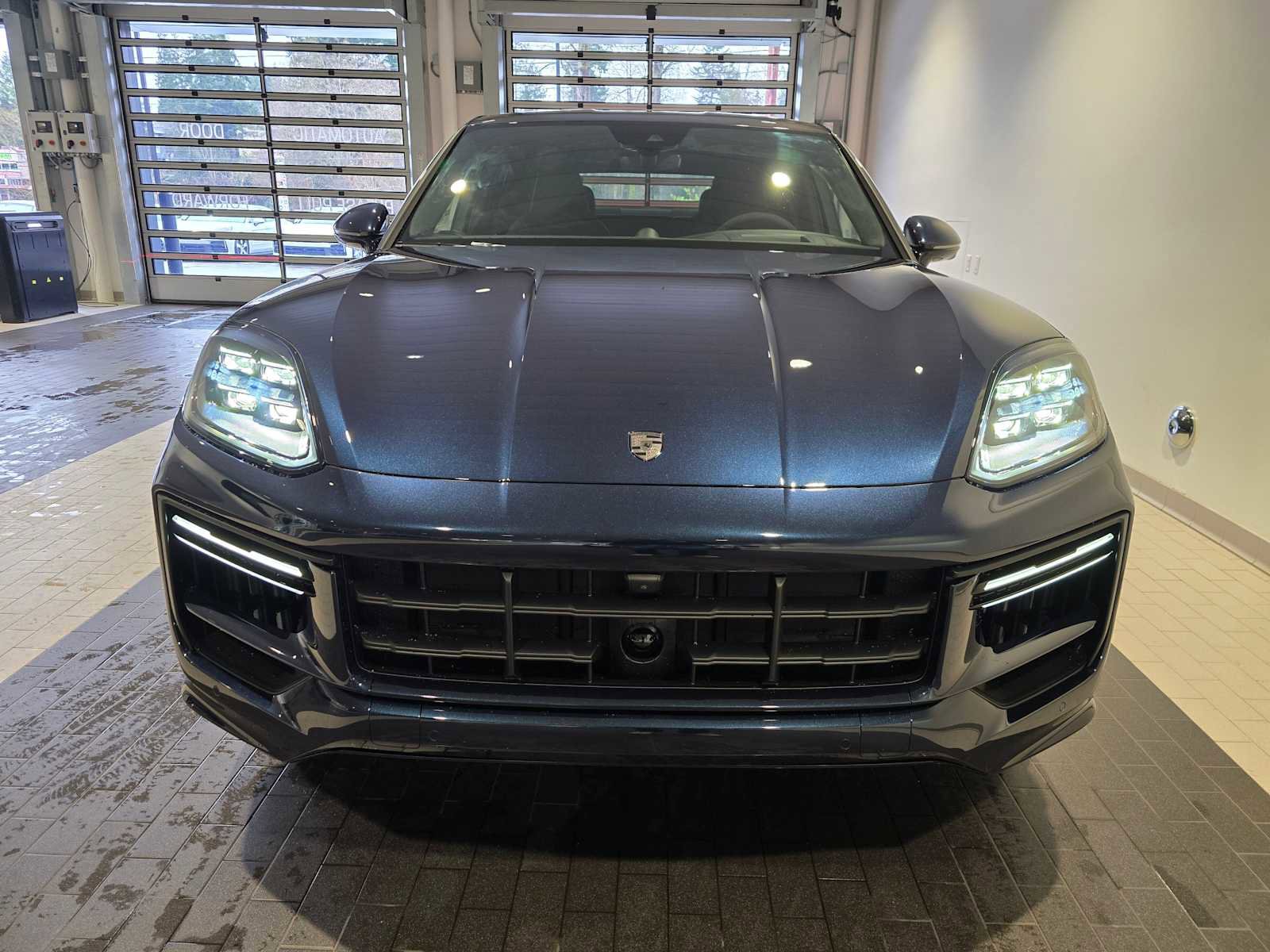 New 2026 Porsche Cayenne Turbo image 10