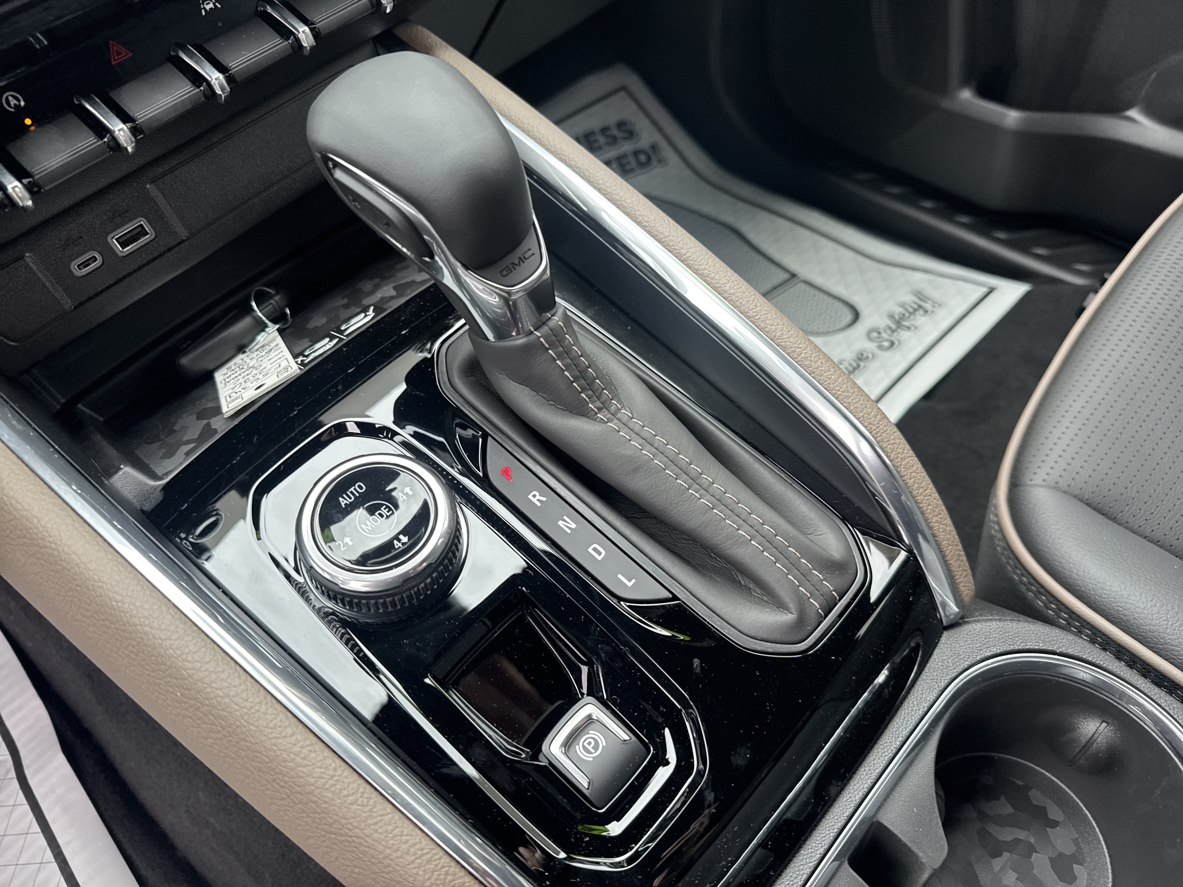 New 2026 GMC Canyon Denali AWD/4WD image 23