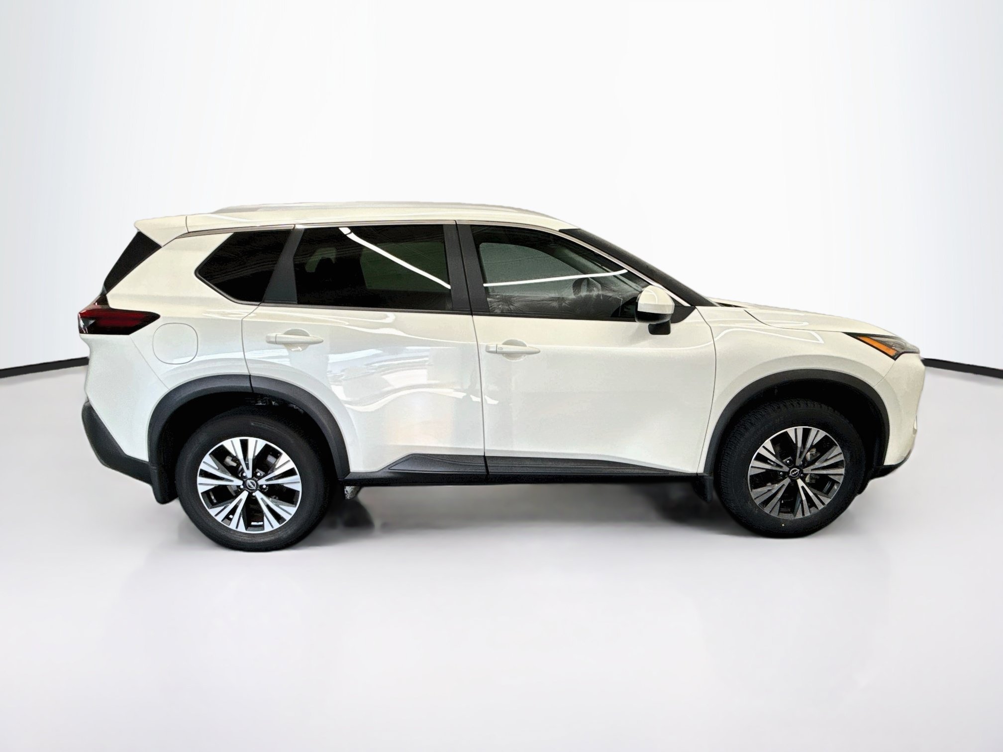 Used 2023 Nissan Rogue SV w/ SV Premium B Package FWD image 10
