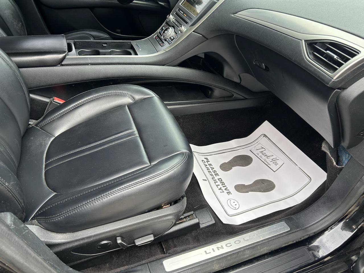 Used 2017 Lincoln MKZ Premiere FWD image 12
