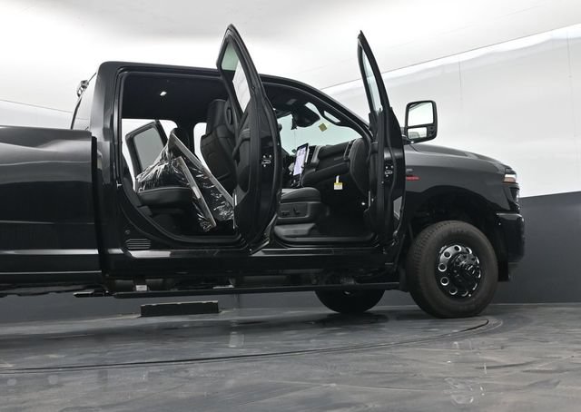 New 2026 RAM 3500 Laramie AWD/4WD image 75