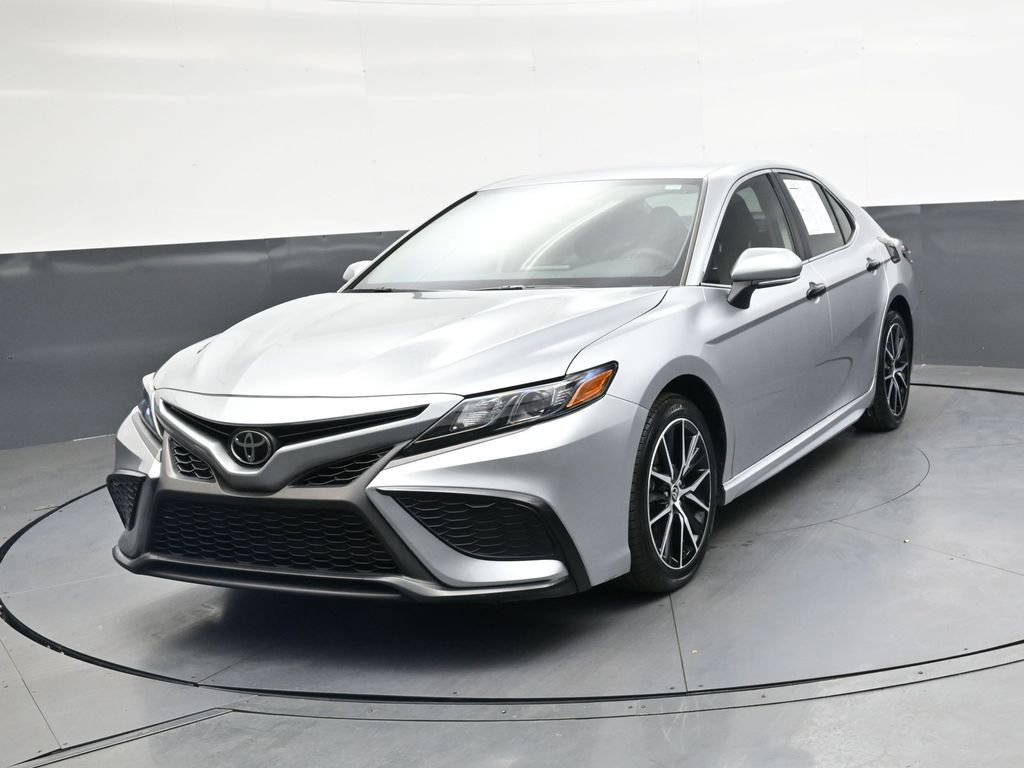 Used 2023 Toyota Camry SE FWD image 10