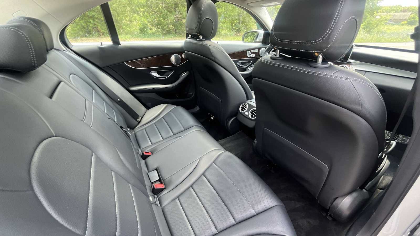 Used 2017 Mercedes-Benz C 300 4MATIC Sedan image 12
