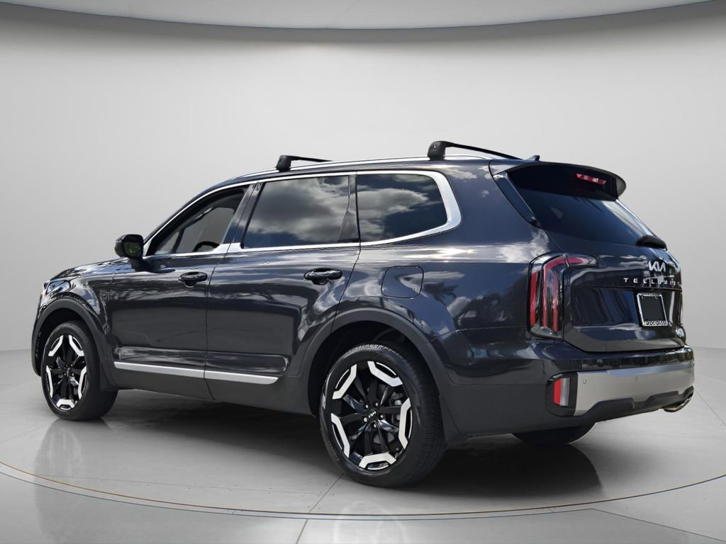 Used 2025 Kia Telluride EX w/ EX Captain's Chair Package FWD image 8