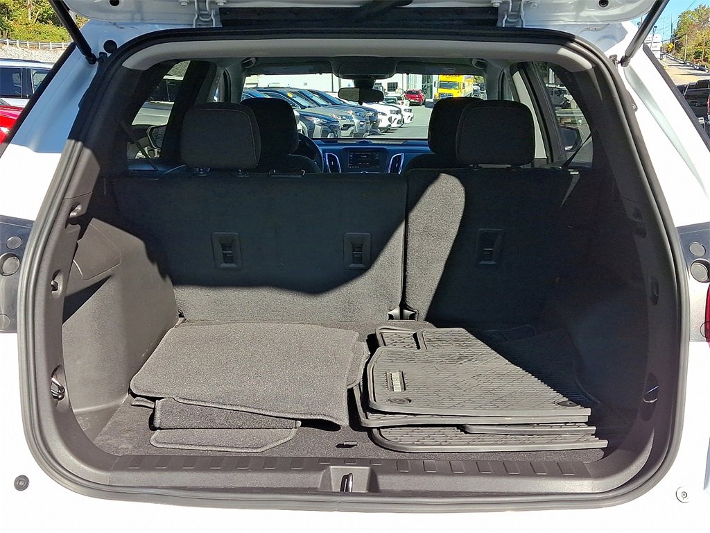 Used 2023 Chevrolet Equinox LT image 28