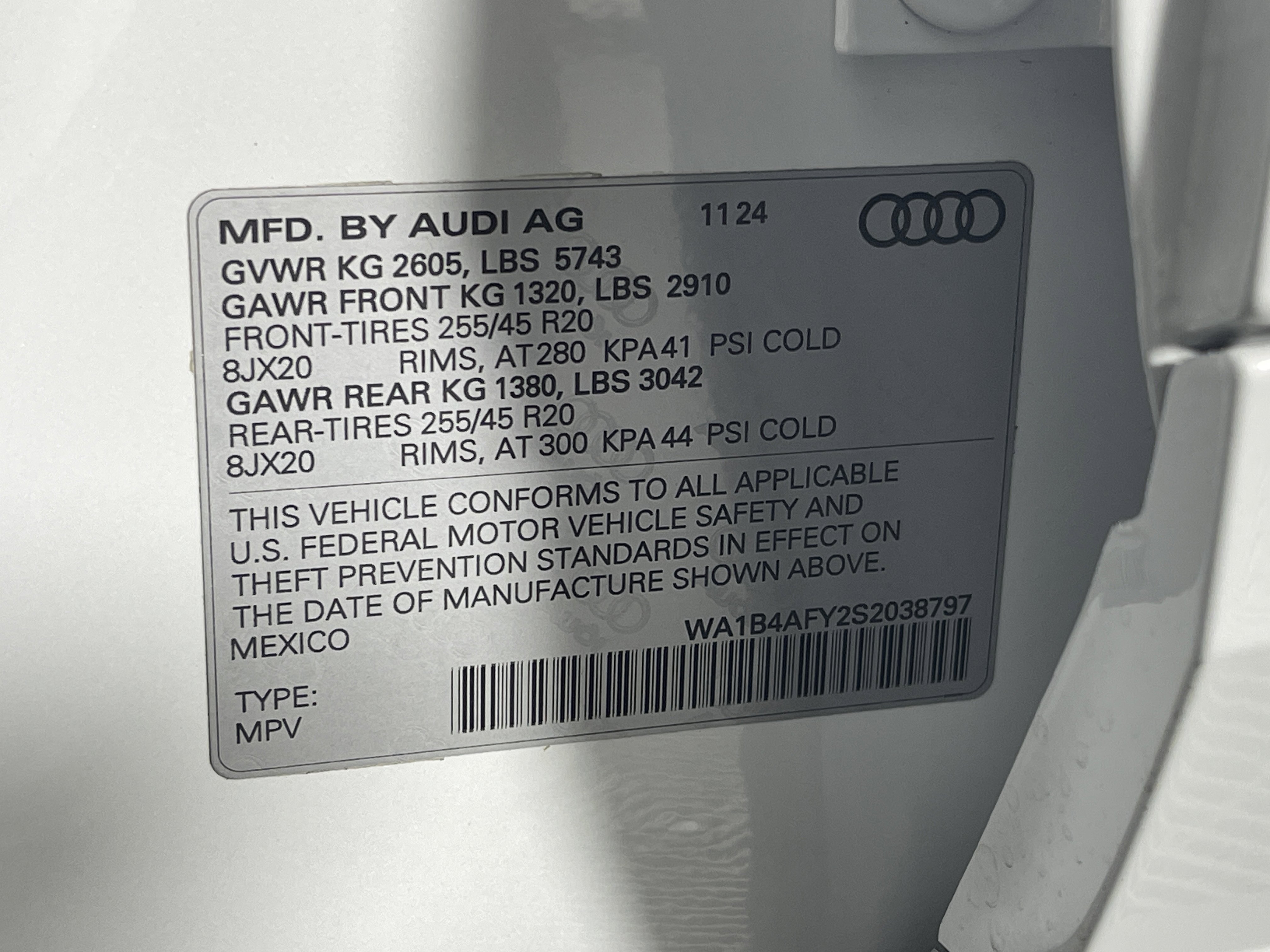 New 2025 Audi SQ5 Premium Plus image 40