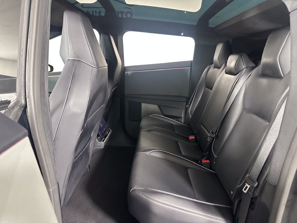 Used 2024 Tesla Cybertruck Cyberbeast AWD/4WD image 23