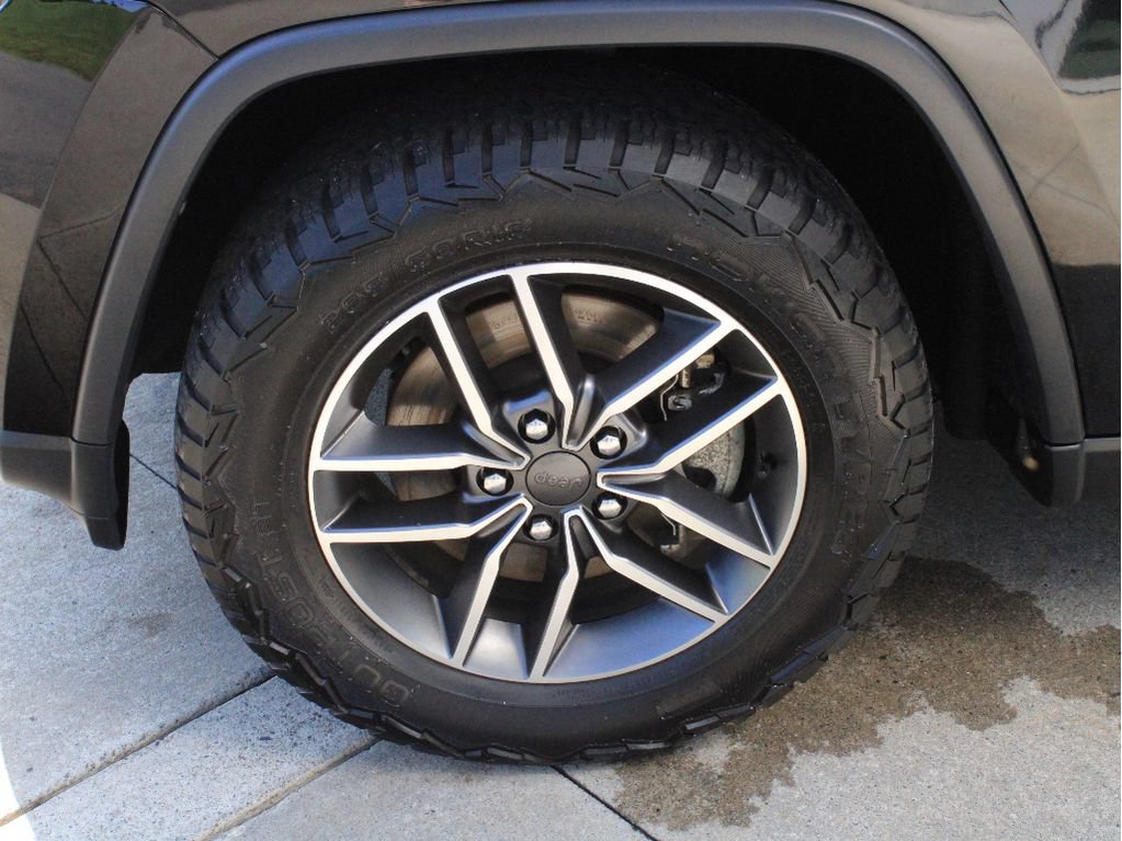Used 2021 Jeep Grand Cherokee Limited w/ Luxury Group II AWD/4WD image 38