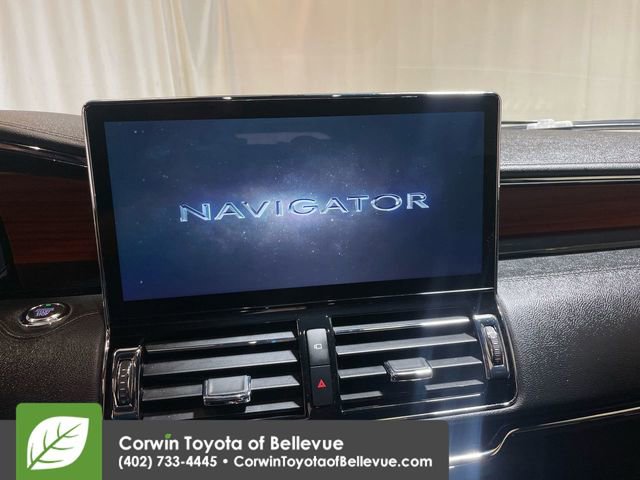 Used 2024 Lincoln Navigator L 4WD image 13